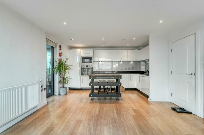 2 Bedroom Apartment To Rent In Egret Heights, Waterside Way, London, N17