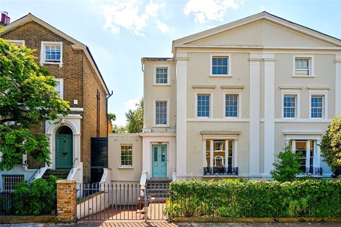 5 Bedroom Terraced House For Sale In Stockwell Park Crescent, London, SW9