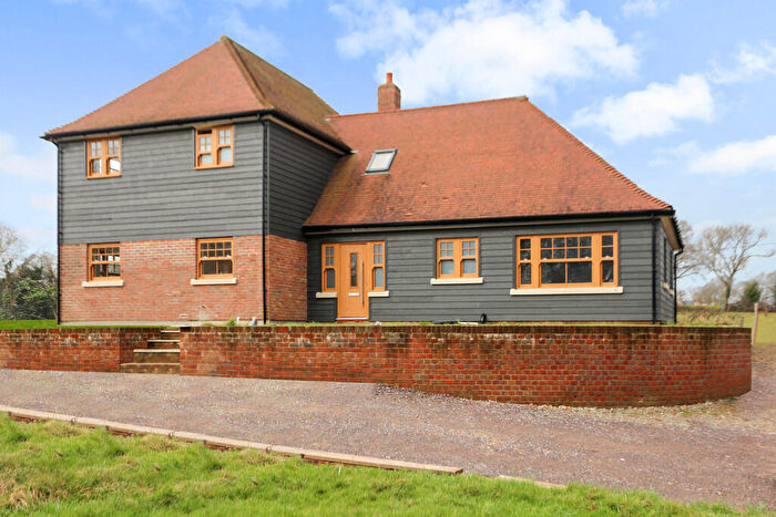 5 Bedroom Detached House To Rent In Botley, Southampton, SO32
