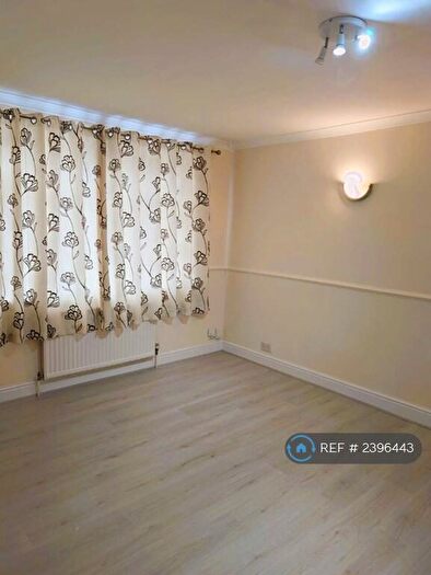 4 Bedroom Terraced House To Rent In Meadow Road, Dagenham, RM9