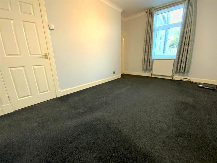 1 Bedroom Flat To Rent In Station Road, Law, Carluke, ML8