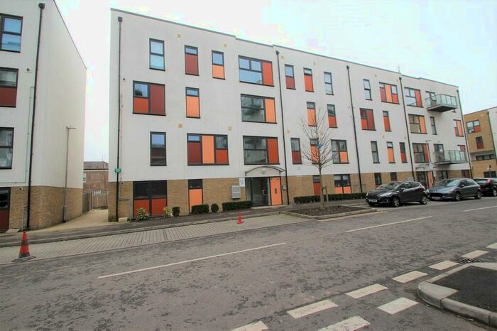 2 Bedroom Apartment To Rent In Priory Court, RM7