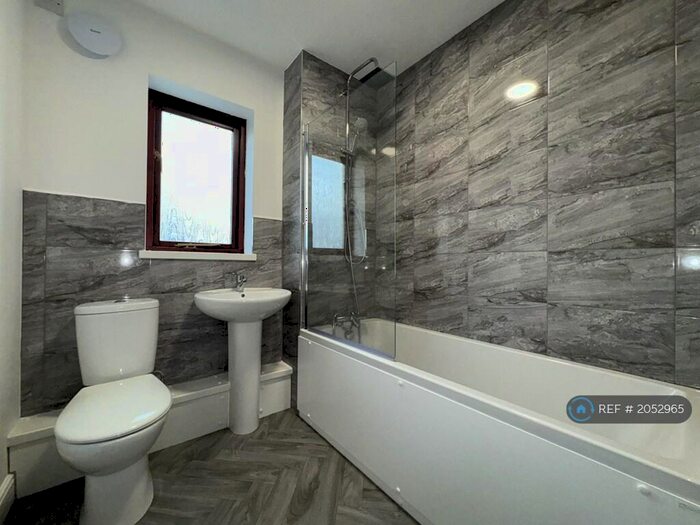 1 Bedroom Semi-Detached House To Rent In Pierce Close, Padiham, Burnley, BB12