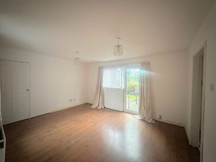 1 Bedroom Flat For Sale In Brynglas, Hollybush, Cwmbran, NP44