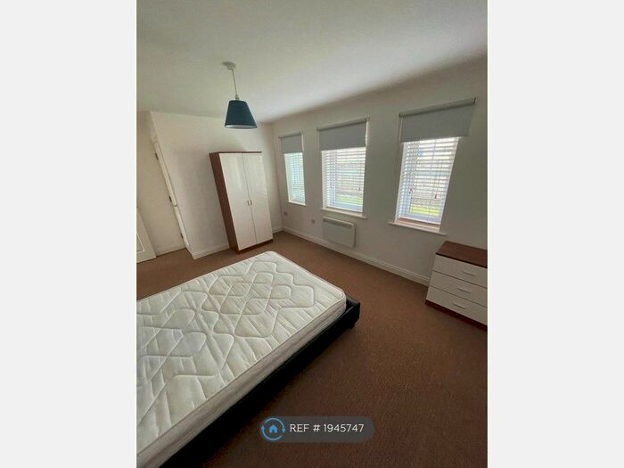 2 Bedroom Flat To Rent In Cranberry Court, Ashton In Makerfield, WN4