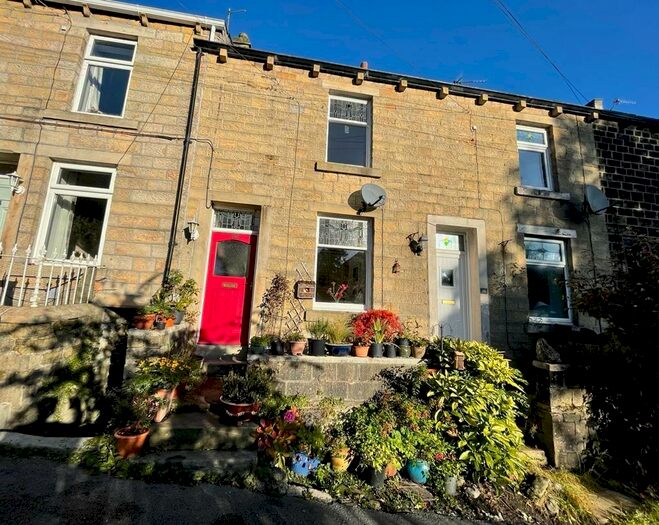1 Bedroom Terraced House For Sale In Nan Scar, Cowling, BD22