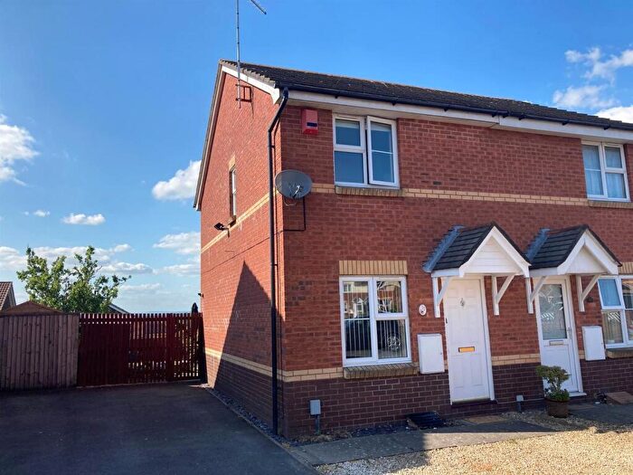 2 Bedroom House To Rent In Whitmore Park Drive, Barry, CF62