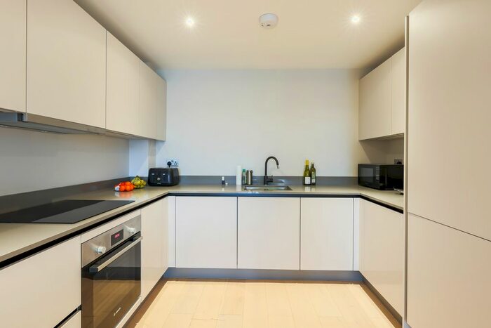1 Bedroom Flat To Rent In Tottenham Lane, Crouch End, London, N8