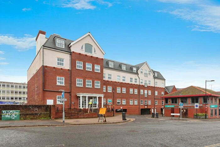 1 Bedroom Flat For Sale In Little Victoria Street, Basingstoke, Hampshire, RG21