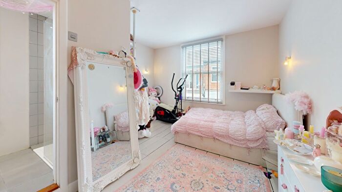 2 Bedroom End Terrace House For Sale In Albert Street, Ramsgate, Kent, CT11