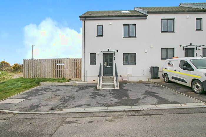 4 Bedroom End Of Terrace House To Rent In Church View Road, Camborne, Cornwall, TR14