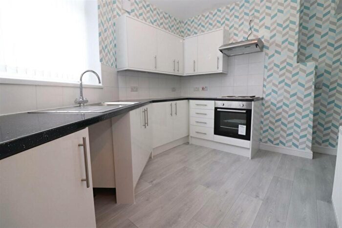 2 Bedroom End Of Terrace House To Rent In Marsh House Lane, Darwen, BB3