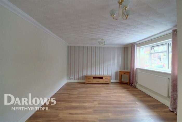 3 Bedroom Terraced House To Rent In Tyntyla Road, Tonypandy, CF40