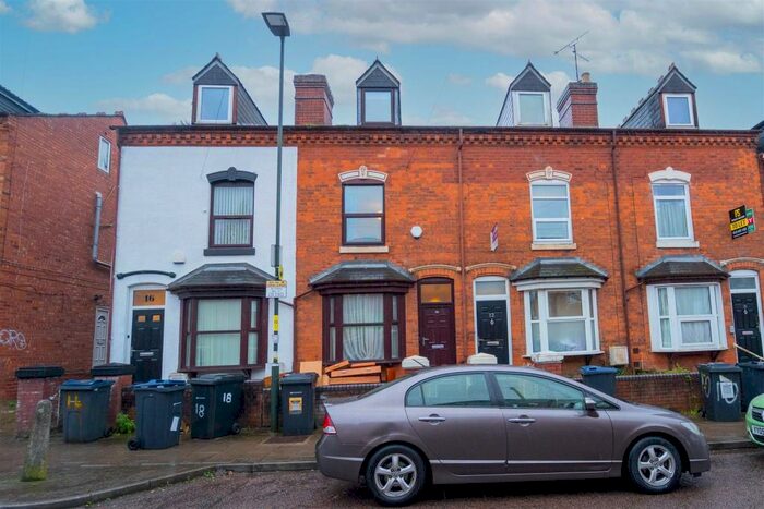 5 Bedroom House To Rent In Tiverton Road, Birmingham, B29