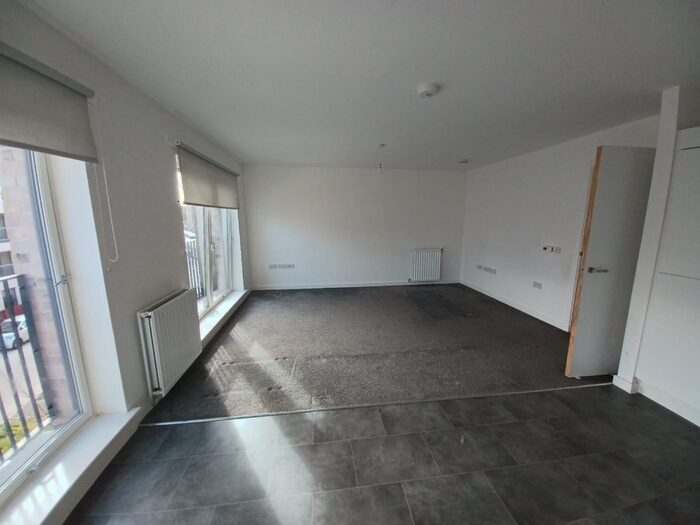 3 Bedroom Flat To Rent In Rackstraw Place, Edinburgh, EH16