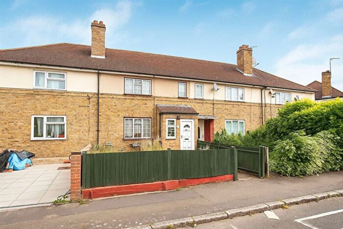 3 Bedroom Property To Rent In Worton Road, Isleworth, TW7
