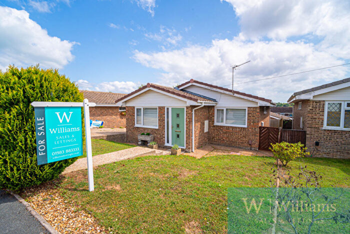 2 Bedroom Bungalow For Sale In Whitehead Crescent, Wootton, PO33