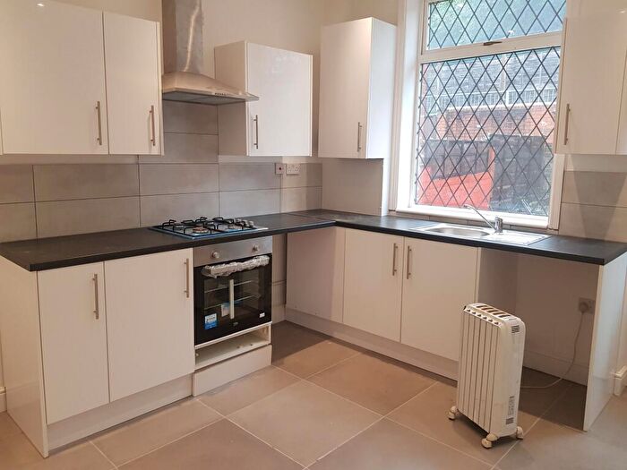 2 Bedroom Terraced House To Rent In Hollins Road, Oldham, OL8