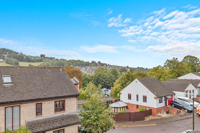 3 Bedroom Detached House For Sale In Castle Rise, Stroud, Gloucestershire, GL5