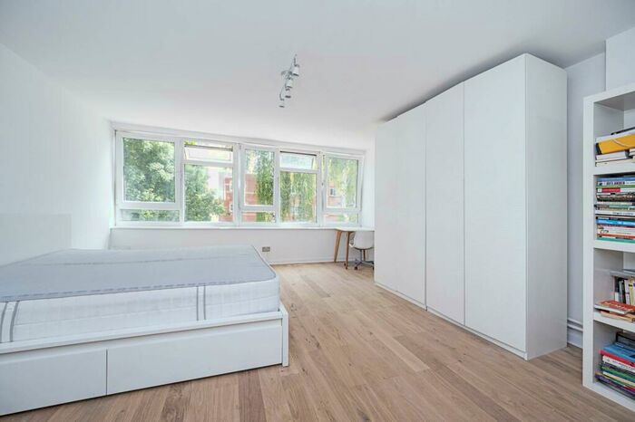Studio To Rent In Cropley Street, Islington, London, N1