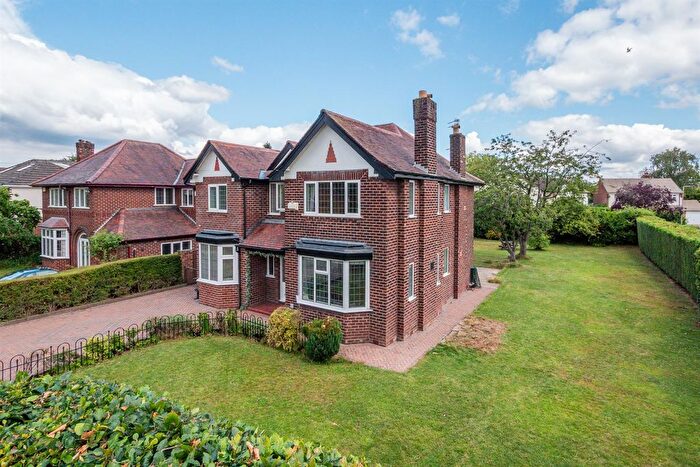 5 Bedroom Detached House For Sale In Beechfield Road, Cheadle Hulme, SK8
