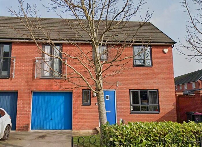 3 Bedroom Semi Detached House To Rent In Canavan Way, Manchester, Greater Manchester, M7