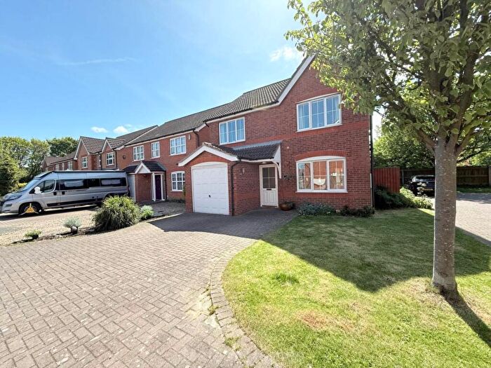 4 Bedroom Detached House For Sale In Allington Drive, Grimsby, DN37