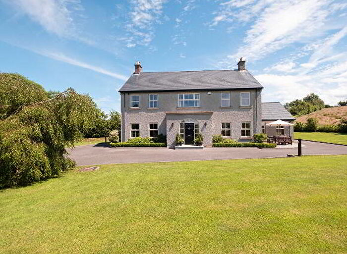5 Bedroom Detached House For Sale In Glenlevan Road, Derrygonnelly, BT93