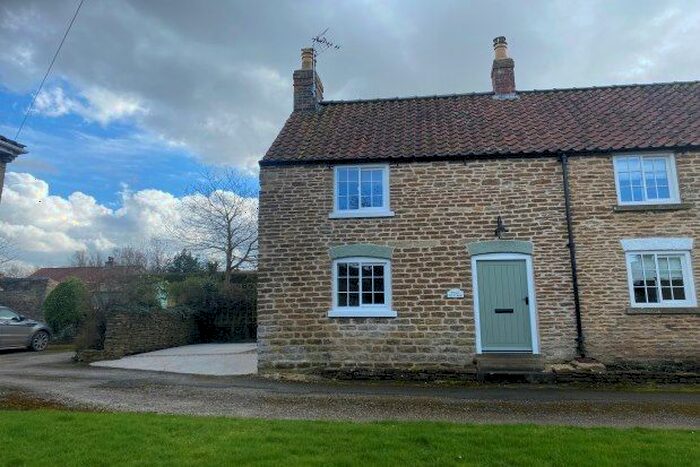 2 Bedroom Cottage To Rent In The Square, York, YO60