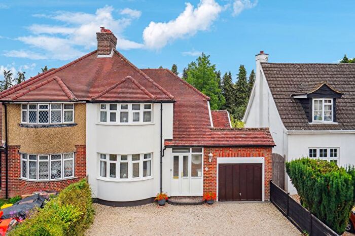 2 Bedroom Semi-Detached House For Sale In New Road, High Wycombe, HP12