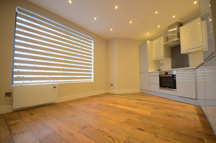 1 Bedroom Apartment To Rent In The Braccans, RG12