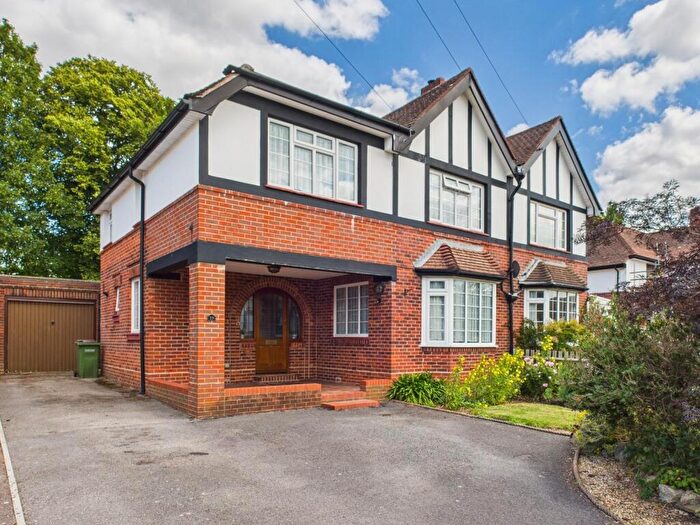 4 Bedroom Semi-Detached House For Sale In The Causeway, Portchester, Fareham, PO16