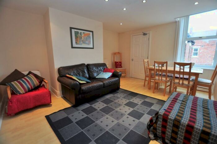 6 Bedroom Maisonette To Rent In Bayswater Road, Jesmond, Newcastle Upon Tyne, NE2