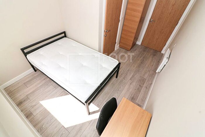 Studio To Rent In Colonnade House, Sunbridge Road, BD1