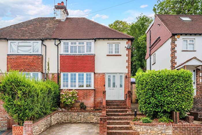 3 Bedroom Semi Detached House For Sale In Johnsdale, Oxted, RH8