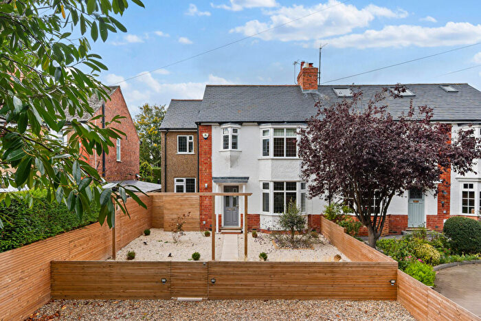 4 Bedroom Semi-Detached House For Sale In Hatton Street, Northants, NN8
