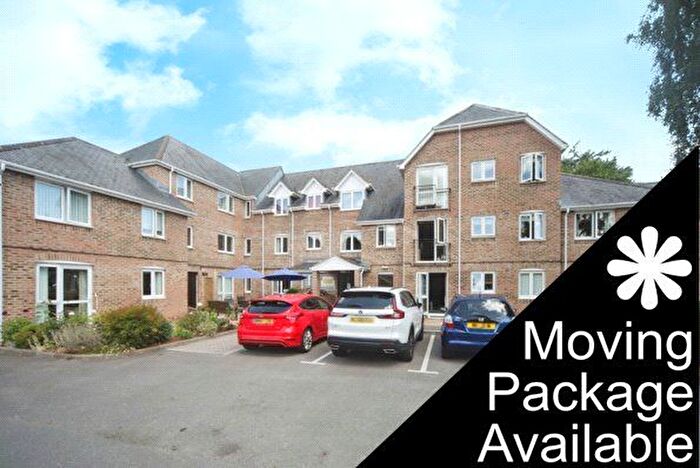 2 Bedroom Flat For Sale In The Avenue, Taunton, Somerset, TA1