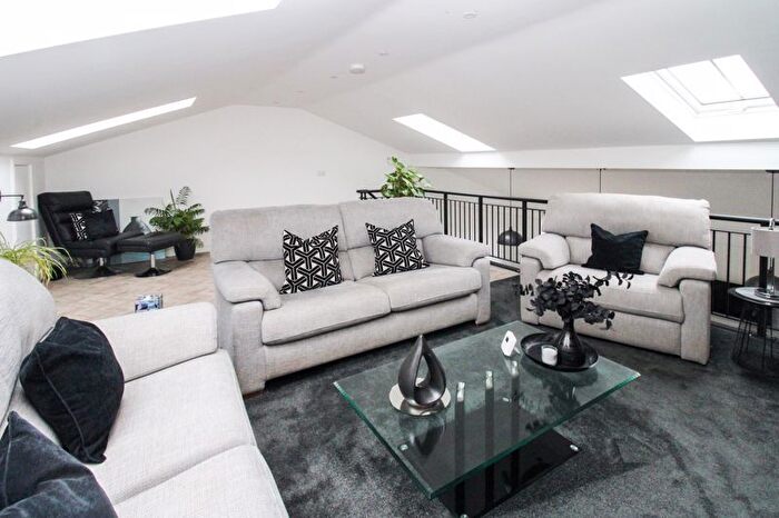2 Bedroom Barn Conversion For Sale In Robins Barns, Colmworth Road, Little Staughton, MK44