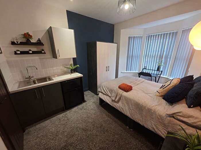 1 Bedroom Studio To Rent In Clarendon Road, Luton, Bedfordshire, LU2