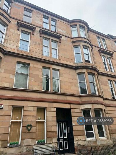 3 Bedroom Flat To Rent In Barrington Drive, Glasgow, G4