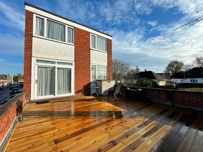 3 Bedroom Flat To Rent In Frimley High Street, Frimley, Camberley, Surrey, GU16