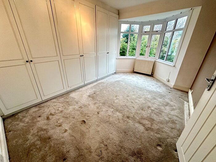 5 Bedroom Semi-Detached House To Rent In Fordbridge Road, Ashford, TW15