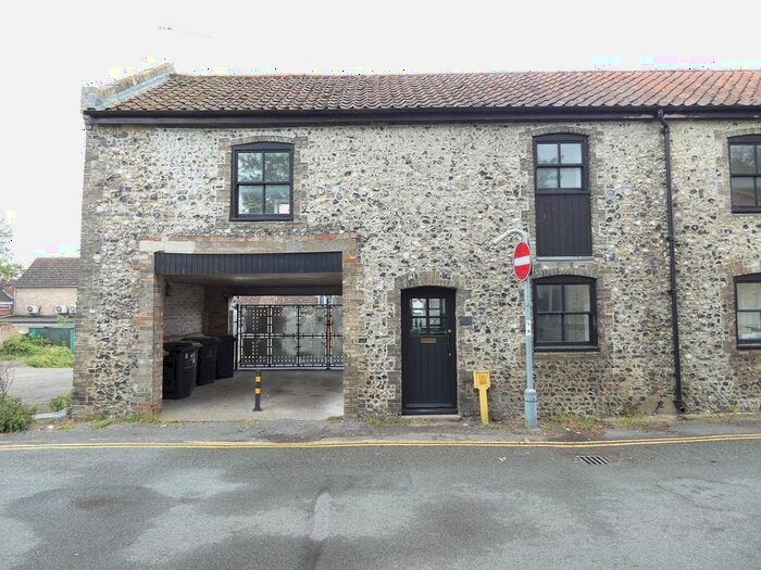 2 Bedroom Town House To Rent In Pike Lane, Thetford, IP24