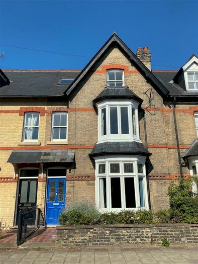 9 Bedroom House To Rent In Guest Road, Cambridge, CB1