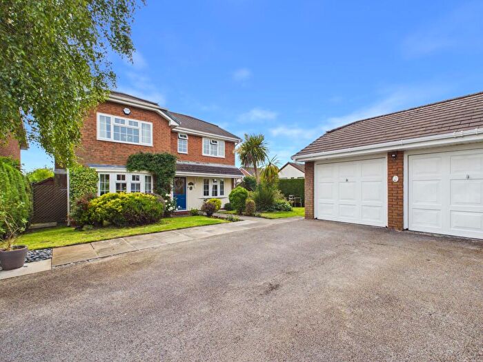4 Bedroom Detached House For Sale In Cygnet Close, Aughton, L39