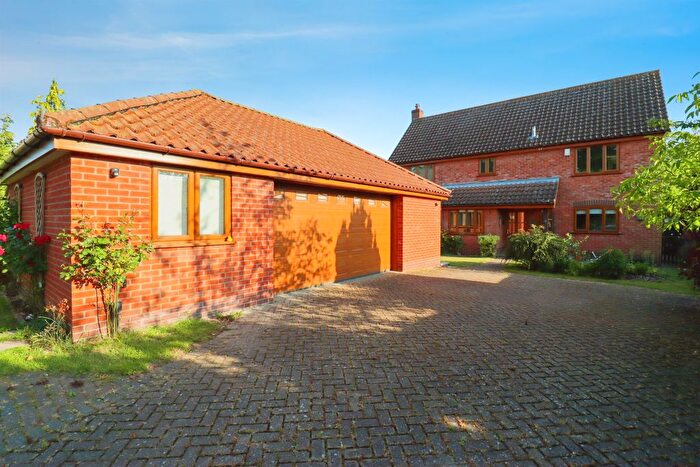 4 Bedroom Detached House For Sale In Church Walk, Shelfanger, Diss, IP22