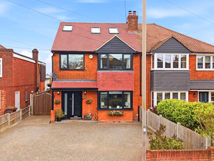4 Bedroom Semi-Detached House For Sale In Holmwood Avenue, Shenfield, Brentwood, CM15