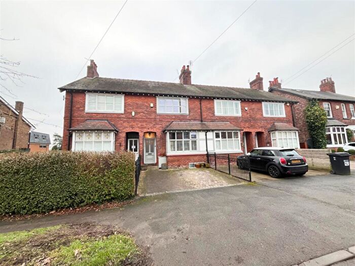 3 Bedroom Semi-Detached House To Rent In Heyes Lane, Alderley Edge, SK9