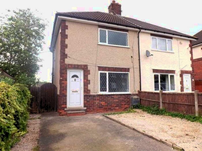2 Bedroom Semi-Detached House To Rent In Houfton Road, Bolsover, Chesterfield, S44