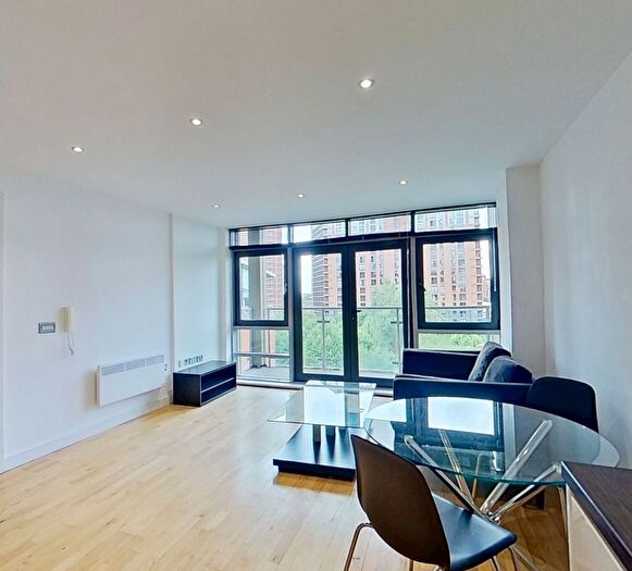 1 Bedroom Flat To Rent In Gotts Road, Leeds, LS12